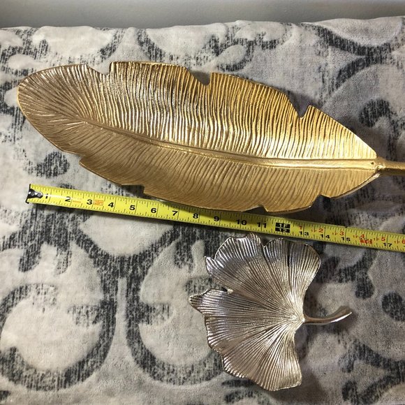 Other - 🇨🇦🍁Exquisite Banana Leaf Centrepiece and Gingko Biloba Side Dish🇨🇦🍁